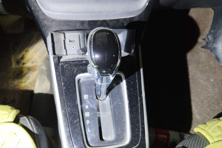 Used Nissan Sylphy 2016 1.6XV CVT Smart Enjoyment Version Gear Lever