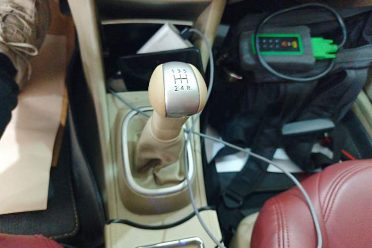 Used Nissan Sylphy 2016 Classic 1.6XE Manual Leading Edition Gear Lever