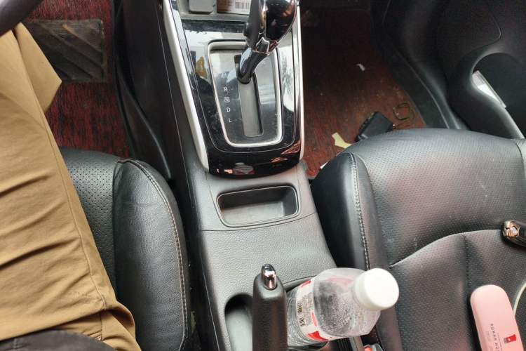 Used Nissan Sylphy 2016 1.6 XL CVT Deluxe Edition Gear Lever