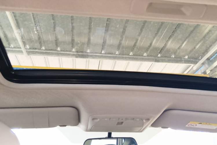Used Nissan Sylphy 2016 1.6 XL Manual Luxury Edition Headliner