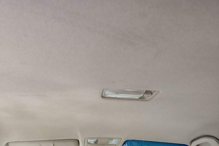 Used Nissan Sylphy 2016 Classic 1.6XE Manual Comfort Edition Headliner