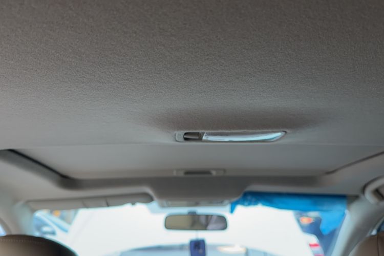 Used Nissan Sylphy 2016 Classic 1.6XE Manual Leading Edition Headliner