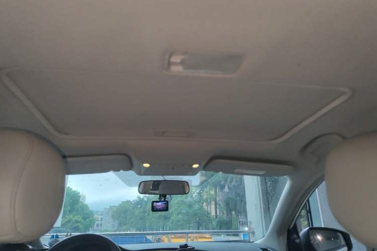 Used Nissan Sylphy 2016 1.6XV CVT Smart Enjoyment Version Headliner