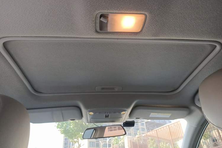 Used Nissan Sylphy 2016 1.6XV CVT Smart Enjoyment Version Headliner