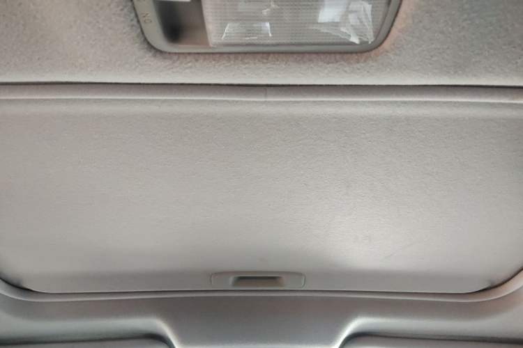 Used Nissan Sylphy 2016 1.6XV CVT Smart Enjoyment Version Headliner