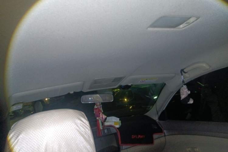 Used Nissan Sylphy 2016 Classic 1.6XE Automatic Comfort Edition Headliner