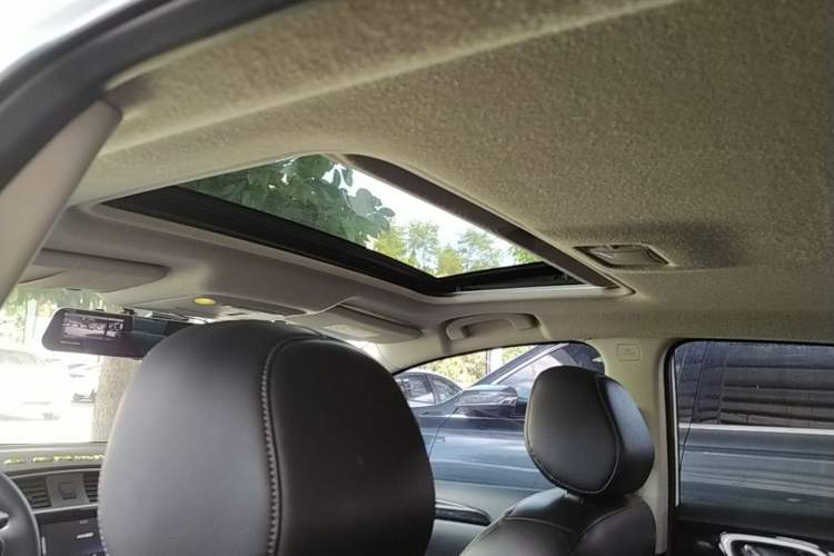 Used Nissan Sylphy 2016 1.6XV CVT Smart Enjoyment Version Headliner