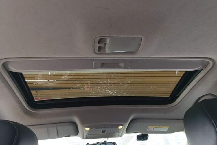 Used Nissan Sylphy 2016 1.6XV CVT Smart Enjoyment Version Headliner