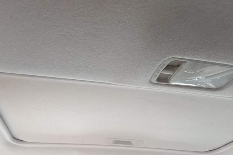 Used Nissan Sylphy 2016 1.6XV CVT Smart Enjoyment Version Headliner