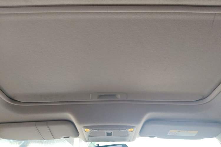 Used Nissan Sylphy 2016 1.6XV CVT Smart Enjoyment Version Headliner