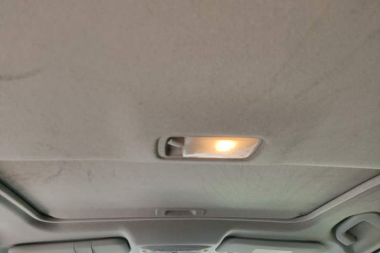 Used Nissan Sylphy 2016 1.6XV CVT Smart Enjoyment Version Headliner