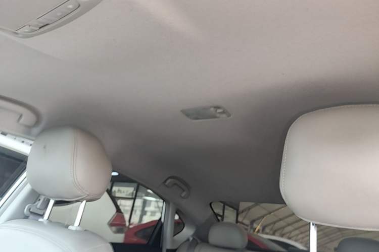 Used Nissan Sylphy 2016 1.6XE CVT Comfort Edition Headliner