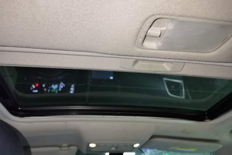 Used Nissan Sylphy 2016 1.6 XL CVT Deluxe Edition Headliner