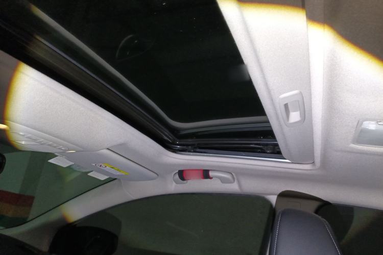 Used Nissan Sylphy 2016 1.6XV CVT Smart Enjoyment Version Headliner