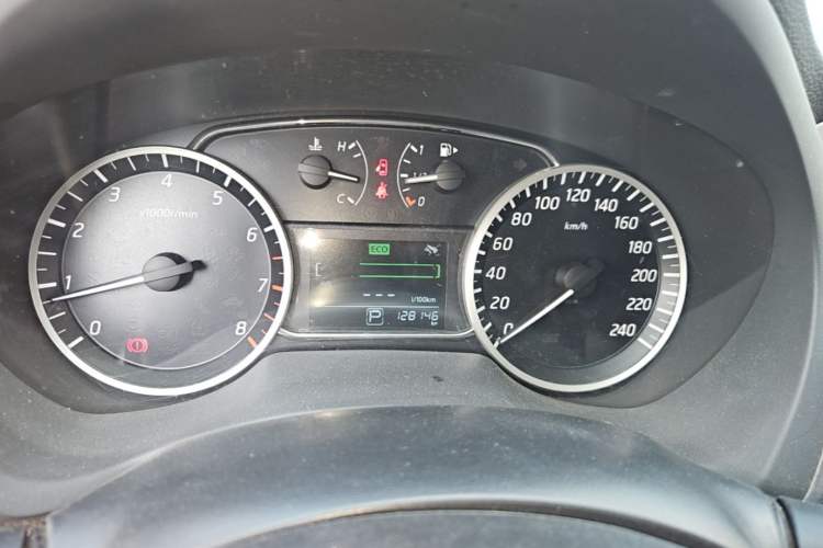 Used Nissan Sylphy 2016 1.6 XL CVT Luxury Edition Instrument Cluster
