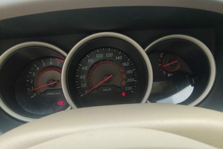 Used Nissan Sylphy 2016 Classic 1.6XE Automatic Comfort Edition Instrument Cluster