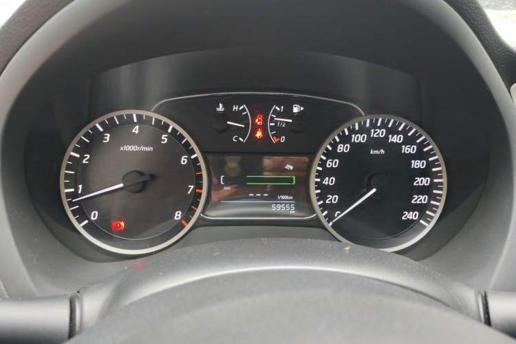 Used Nissan Sylphy 2016 1.6 XL Manual Luxury Edition Instrument Cluster