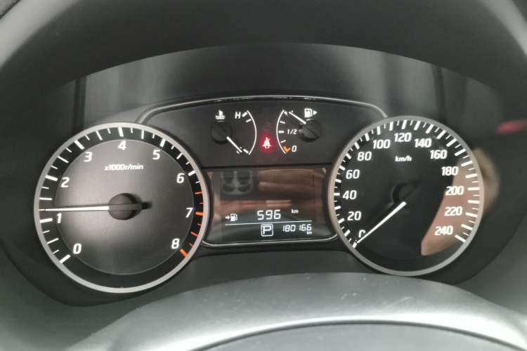 Used Nissan Sylphy 2016 1.6 XL CVT Luxury Edition Instrument Cluster