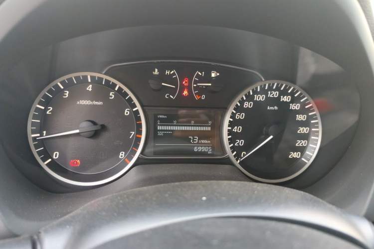 Used Nissan Sylphy 2016 1.6XE Manual Comfort Edition Instrument Cluster
