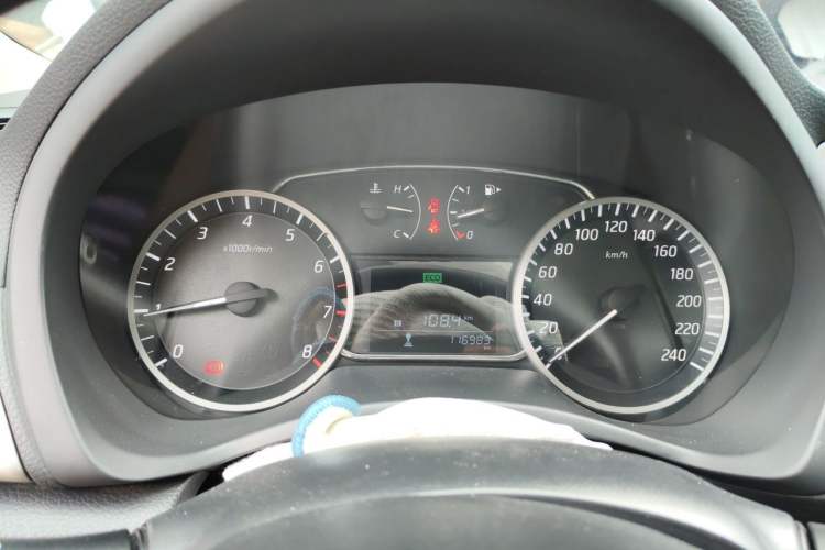 Used Nissan Sylphy 2016 1.6 XL Manual Luxury Edition Instrument Cluster