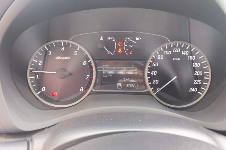 Used Nissan Sylphy 2016 1.6 XL CVT Deluxe Edition Instrument Cluster