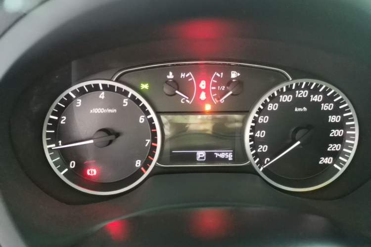 Used Nissan Sylphy 2016 1.6 XL CVT Luxury Edition Instrument Cluster