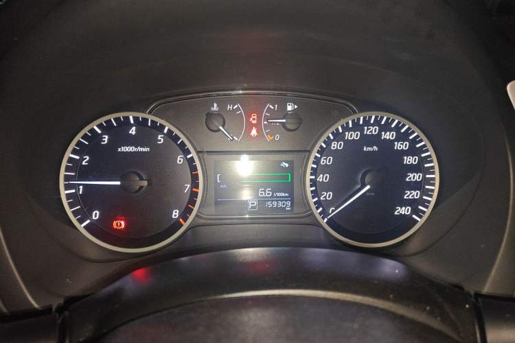 Used Nissan Sylphy 2016 1.6 XL CVT Luxury Edition Instrument Cluster