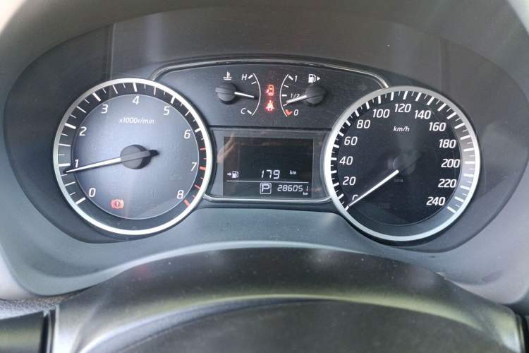 Used Nissan Sylphy 2016 1.6XE CVT Comfort Edition Instrument Cluster