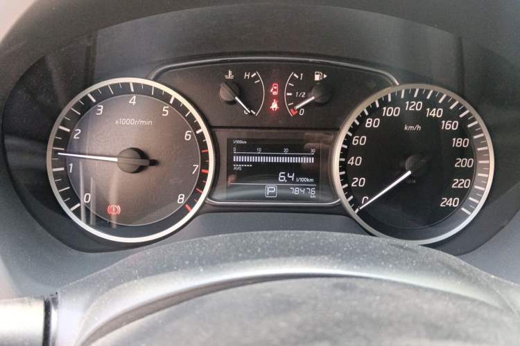 Used Nissan Sylphy 2016 1.6 XL CVT Luxury Edition Instrument Cluster