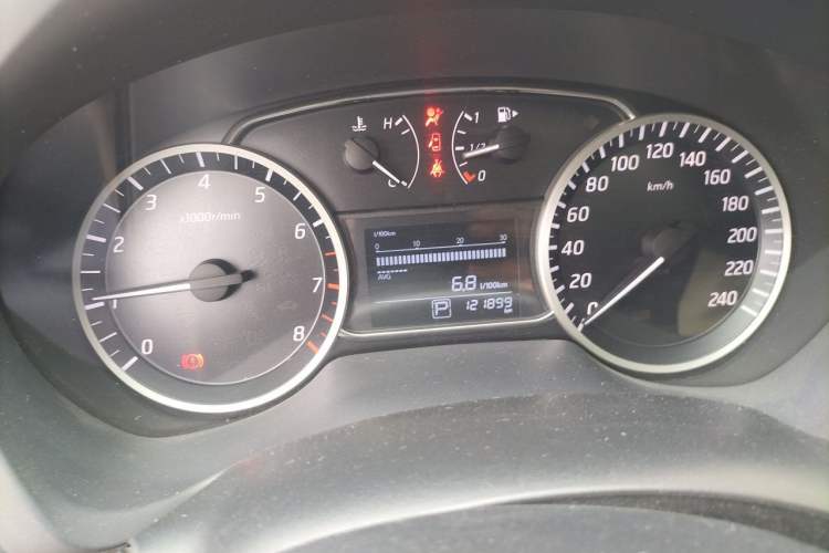 Used Nissan Sylphy 2016 1.6 XL CVT Luxury Edition Instrument Cluster
