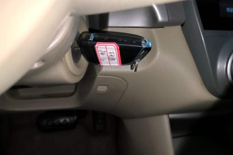 Used Nissan Sylphy 2016 Classic 1.6XE Automatic Leading Edition Interior 1