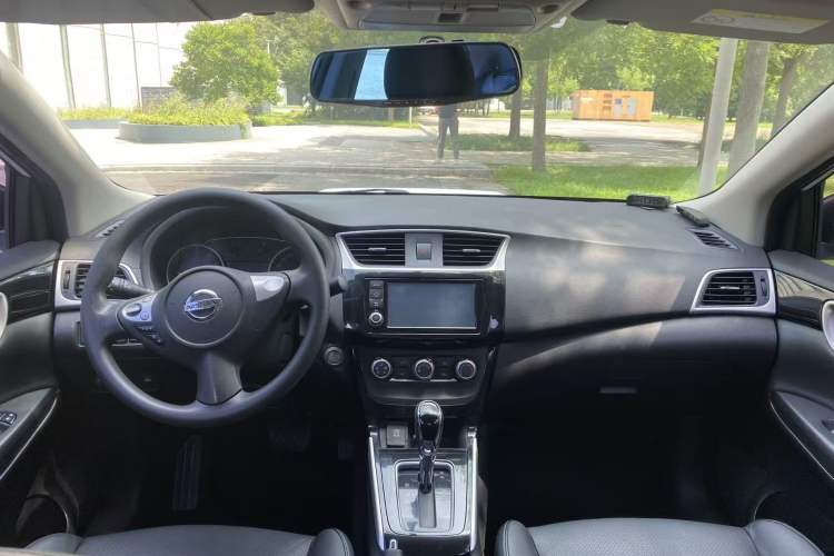 Used Nissan Sylphy 2016 1.6 XL CVT Deluxe Edition Interior 1