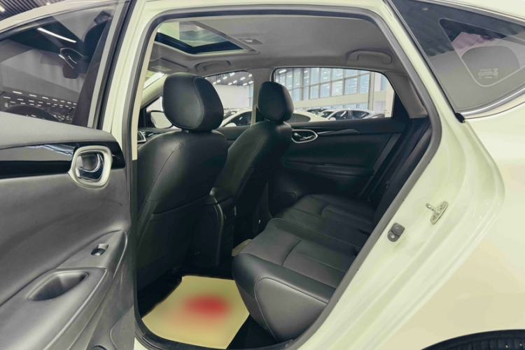 Used Nissan Sylphy 2016 1.6XV CVT Smart Enjoyment Version Interior 2