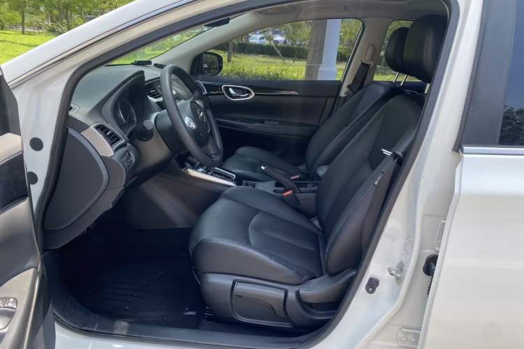 Used Nissan Sylphy 2016 1.6 XL CVT Deluxe Edition Interior 2