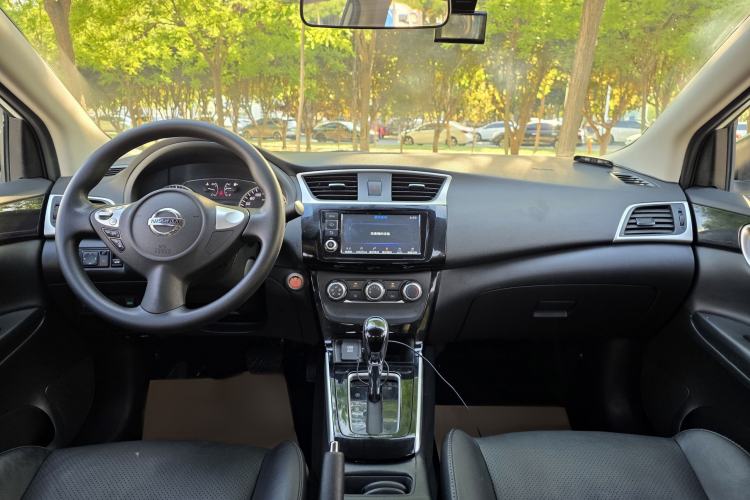 Used Nissan Sylphy 2016 1.6XV CVT Smart Enjoyment Version Interior 2