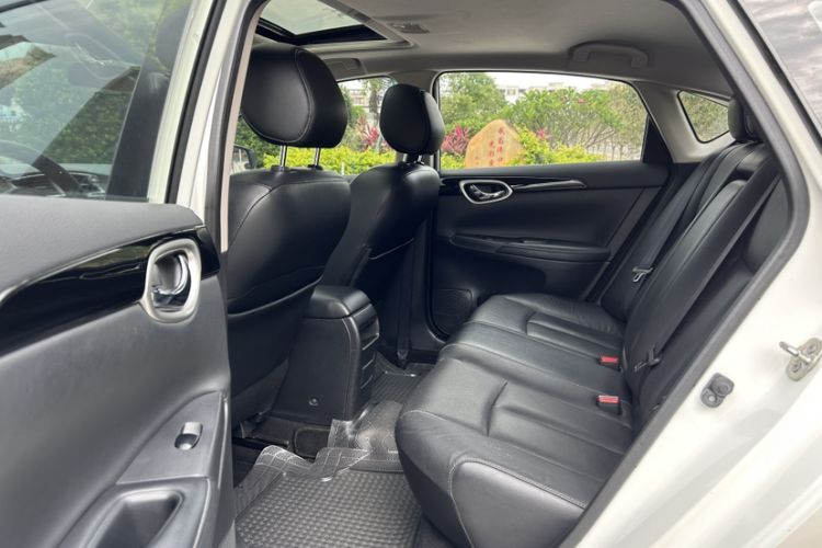 Used Nissan Sylphy 2016 1.6 XL CVT Deluxe Edition Interior 3