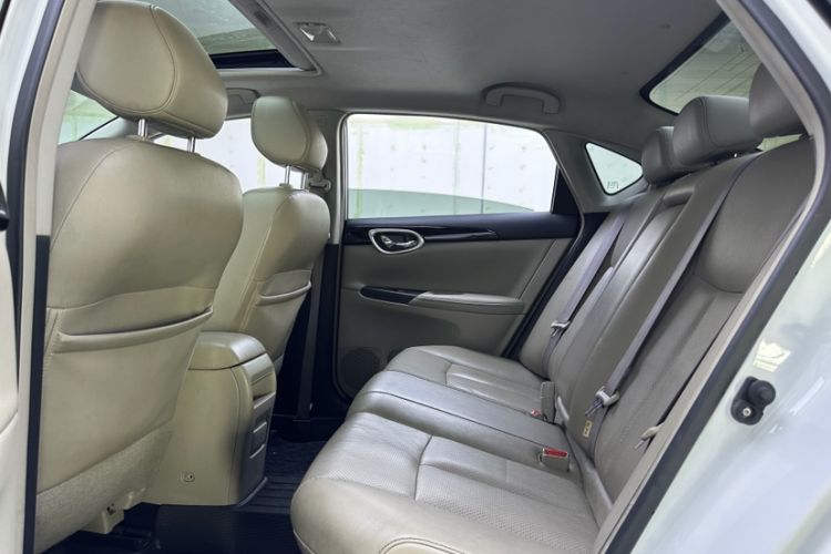 Used Nissan Sylphy 2016 1.6 XL CVT Luxury Edition Interior 3