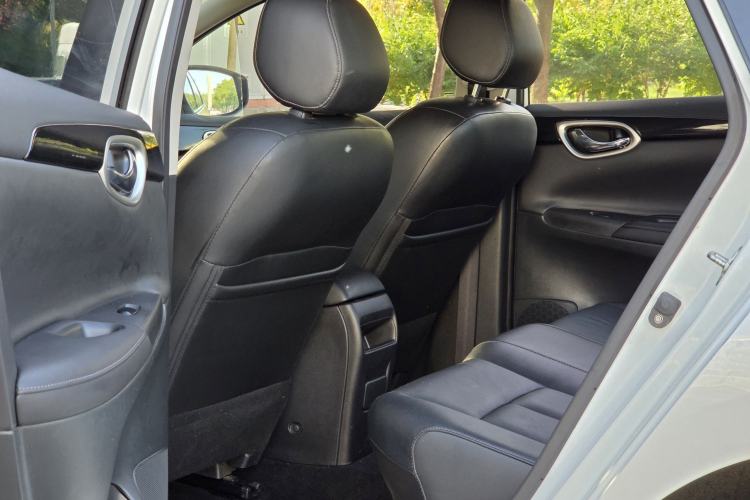 Used Nissan Sylphy 2016 1.6XV CVT Smart Enjoyment Version Interior 3