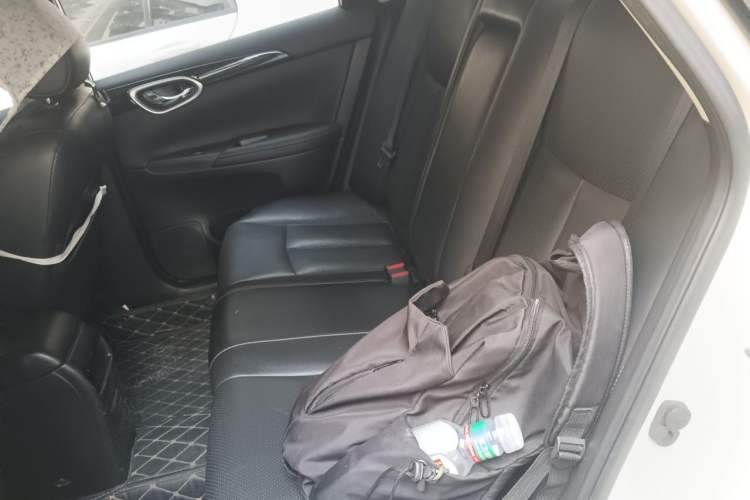 Used Nissan Sylphy 2016 1.6 XL CVT Luxury Edition Interior 4