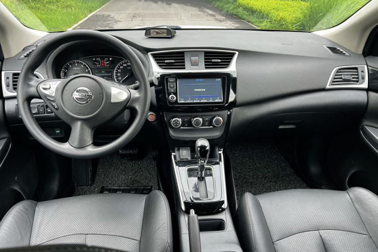 Used Nissan Sylphy 2016 1.6XV CVT Smart Enjoyment Version Interior 6