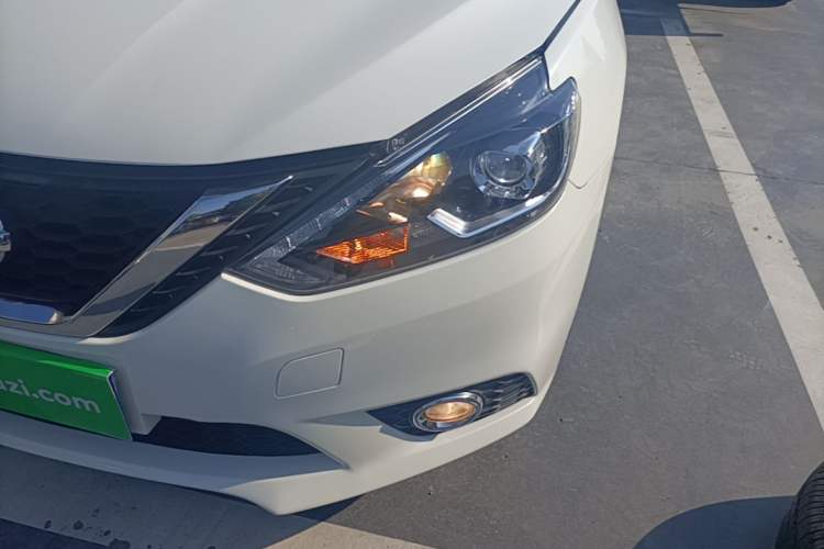 Used Nissan Sylphy 2016 1.6XV CVT Smart Enjoyment Version Left Front Headlight