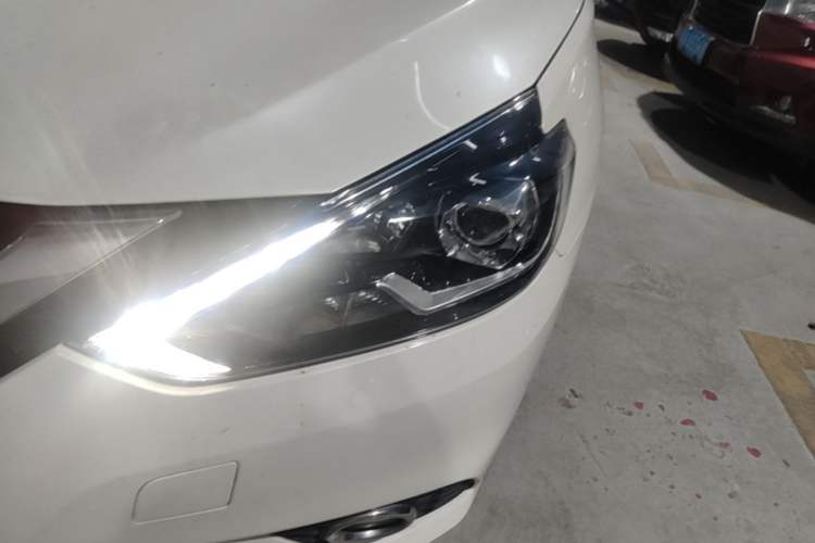 Used Nissan Sylphy 2016 1.6XV CVT Smart Enjoyment Version Left Front Headlight