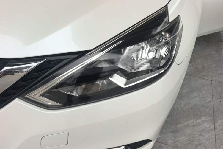 Used Nissan Sylphy 2016 1.6 XL CVT Luxury Edition Left Front Headlight