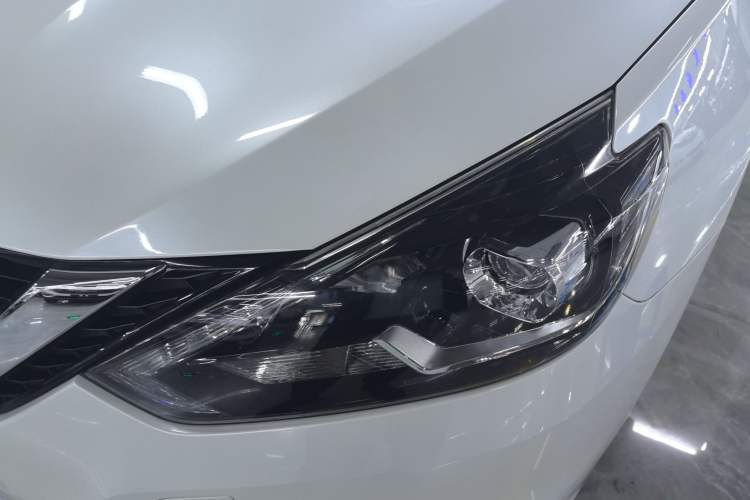 Used Nissan Sylphy 2016 1.6XV CVT Smart Enjoyment Version Left Front Headlight