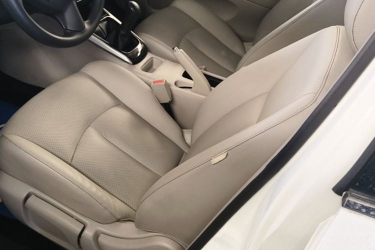 Used Nissan Sylphy 2016 1.6 XL Manual Luxury Edition Left Front Seat