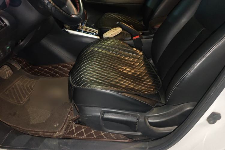 Used Nissan Sylphy 2016 1.6 XL CVT Luxury Edition Left Front Seat