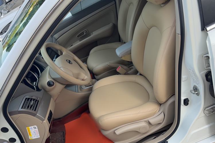 Used Nissan Sylphy 2016 Classic 1.6XE Manual Leading Edition Left Front Seat