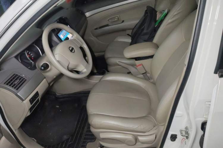 Used Nissan Sylphy 2016 Classic 1.6XE Automatic Leading Edition Left Front Seat