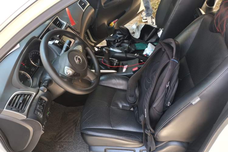 Used Nissan Sylphy 2016 1.6 XL Manual Luxury Edition Left Front Seat