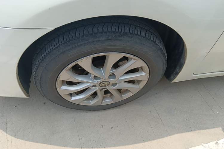 Used Nissan Sylphy 2016 1.6 XL CVT Deluxe Edition Left Front Wheel Hub